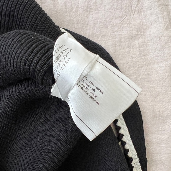 Auth Chanel Classic CC Logo Black Knit Tank Top - Size 42 - Picture 9 of 13